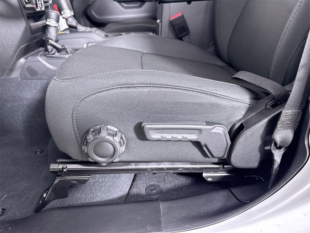 used 2022 Jeep Wrangler Unlimited car, priced at $31,482