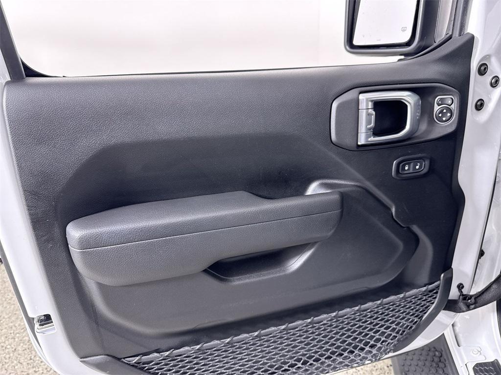 used 2022 Jeep Wrangler Unlimited car, priced at $31,482