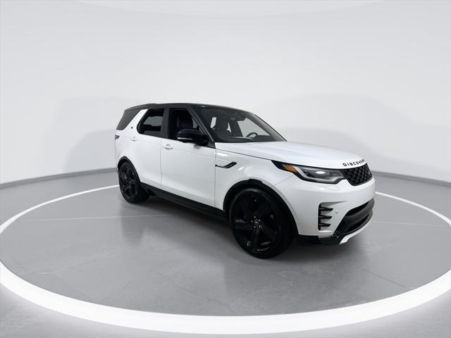 new 2025 Land Rover Discovery car, priced at $76,043