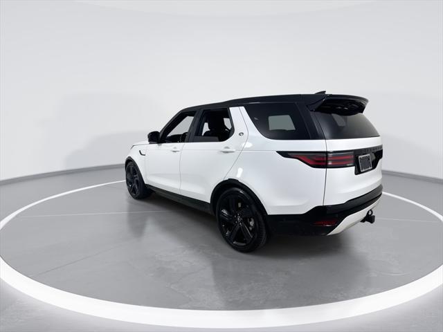 new 2025 Land Rover Discovery car, priced at $76,043