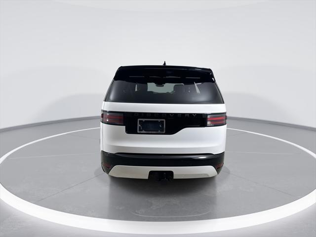 new 2025 Land Rover Discovery car, priced at $76,043