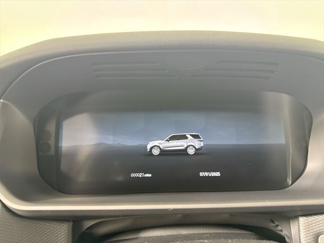 new 2025 Land Rover Discovery car, priced at $76,043
