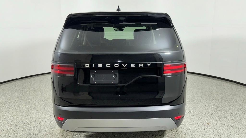new 2024 Land Rover Discovery car, priced at $62,825