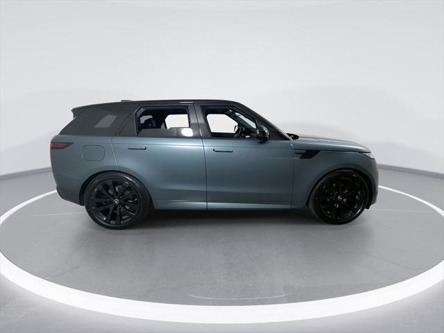 new 2025 Land Rover Range Rover Sport car, priced at $116,685