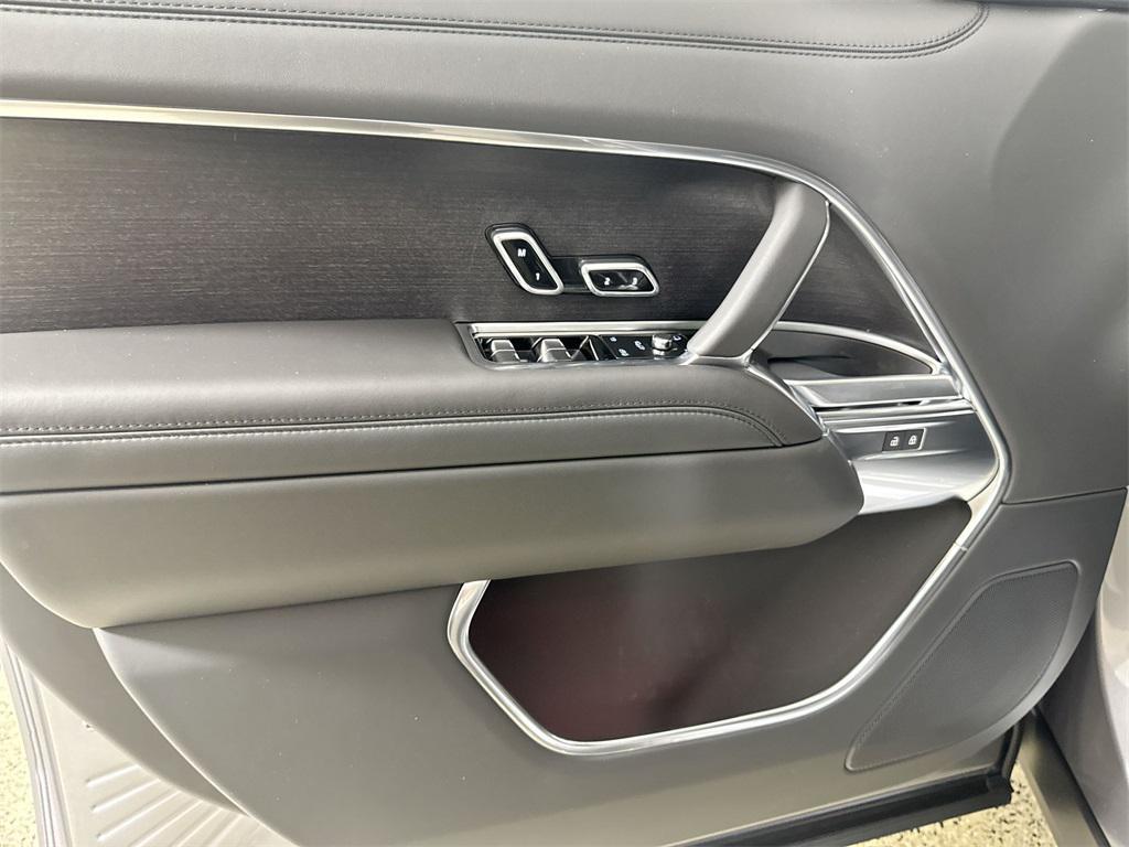 new 2025 Land Rover Range Rover car, priced at $133,995