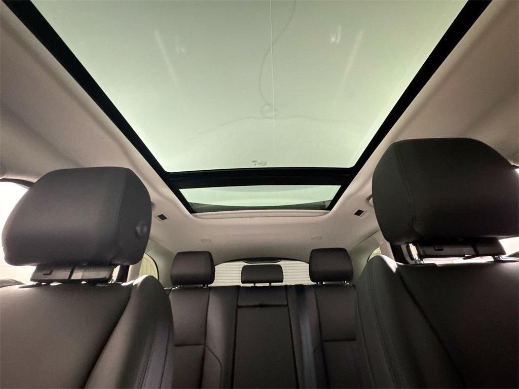 used 2024 Land Rover Range Rover Velar car, priced at $49,994
