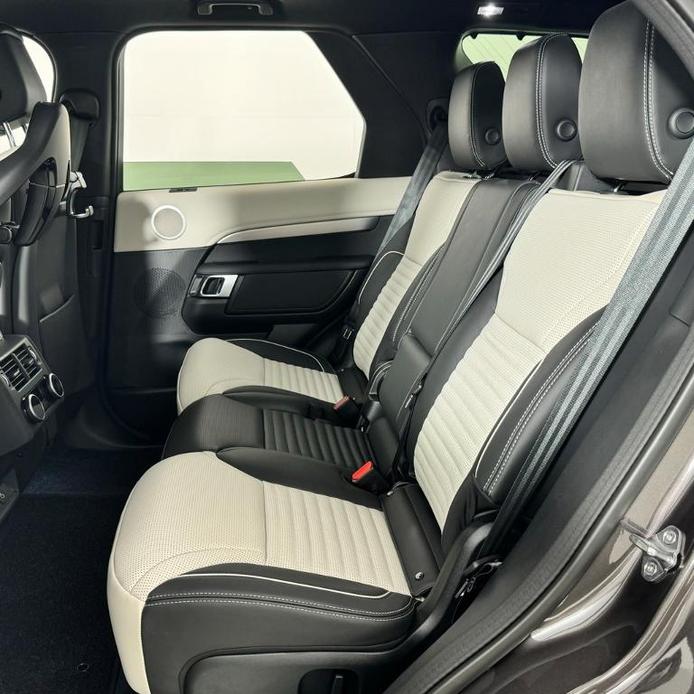 new 2024 Land Rover Discovery car, priced at $80,038