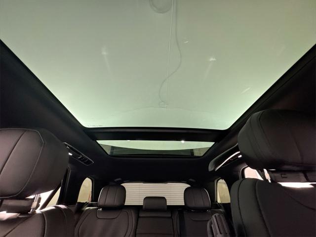 new 2025 Land Rover Range Rover Sport car, priced at $95,075