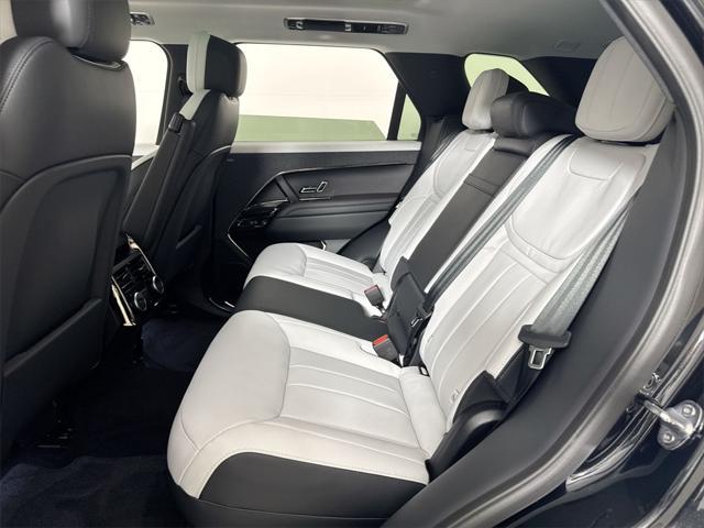 new 2025 Land Rover Range Rover Sport car, priced at $104,660