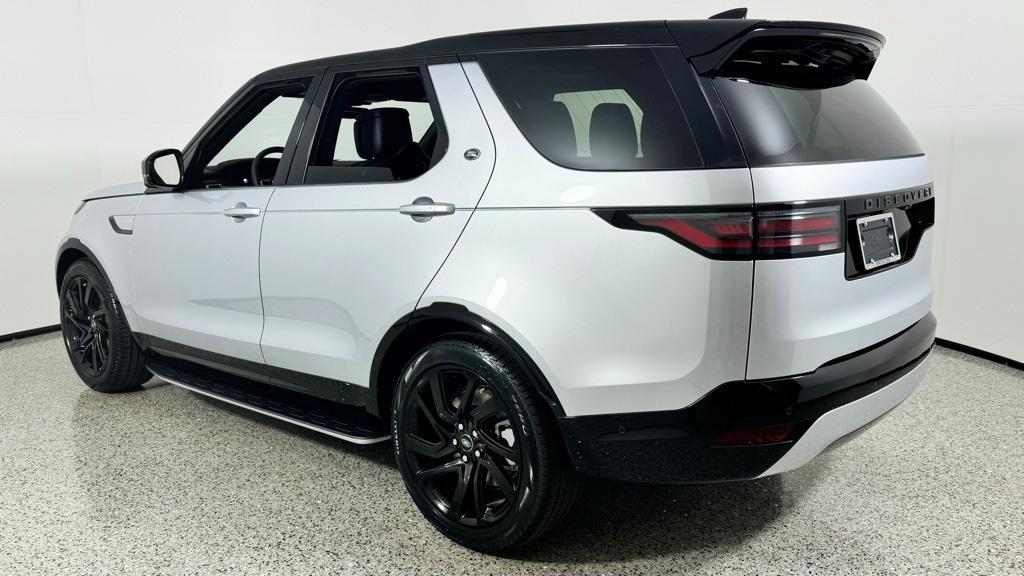 new 2024 Land Rover Discovery car, priced at $71,888