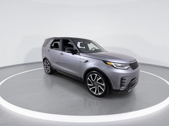 new 2025 Land Rover Discovery car, priced at $82,843