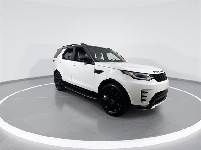 new 2025 Land Rover Discovery car, priced at $80,525