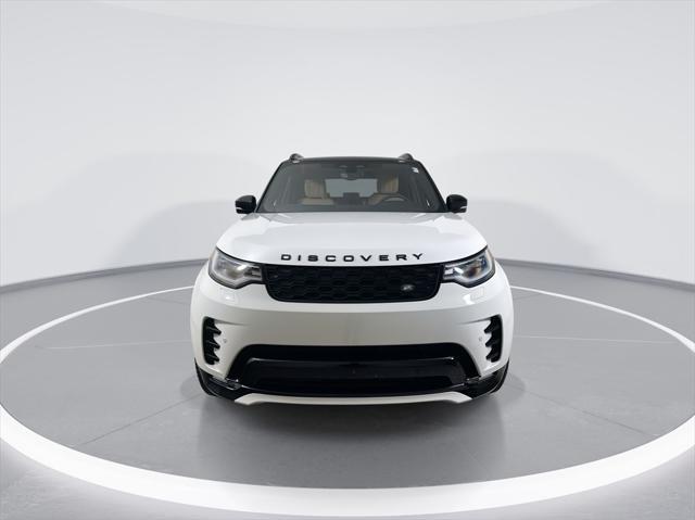 new 2025 Land Rover Discovery car, priced at $80,525