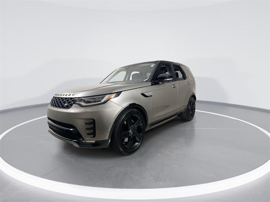 new 2025 Land Rover Discovery car, priced at $78,193