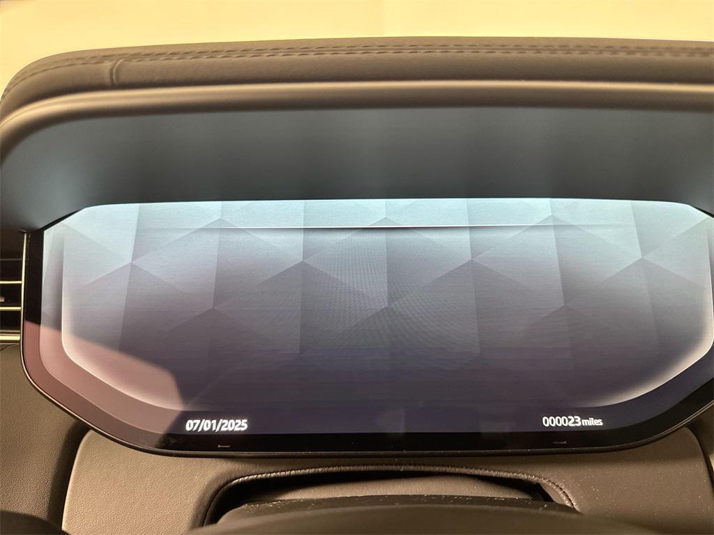 new 2025 Land Rover Range Rover Sport car, priced at $103,815