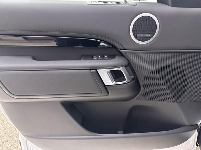 new 2025 Land Rover Discovery car, priced at $65,893