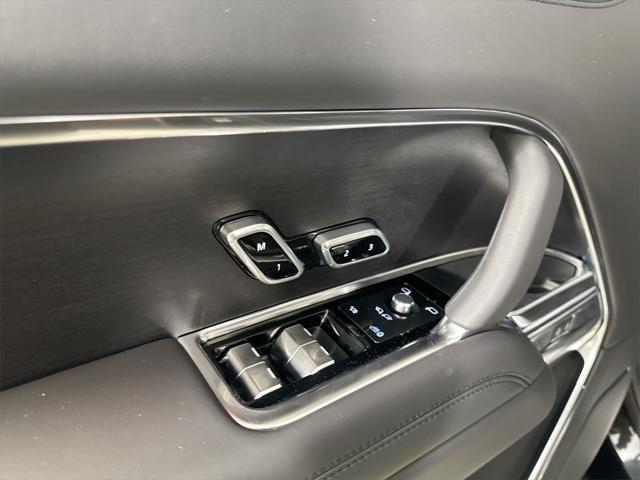 new 2025 Land Rover Range Rover car, priced at $128,870