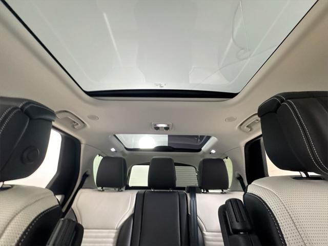new 2025 Land Rover Discovery car, priced at $80,643