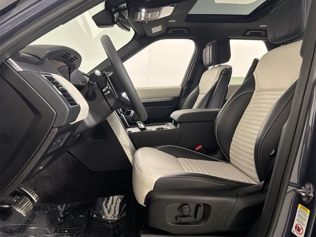 used 2024 Land Rover Discovery car, priced at $59,667