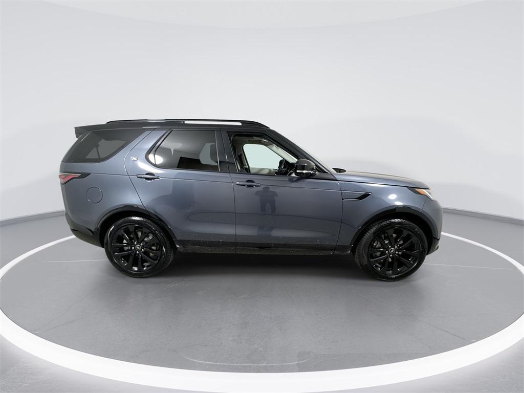 new 2026 Land Rover Discovery car, priced at $72,261