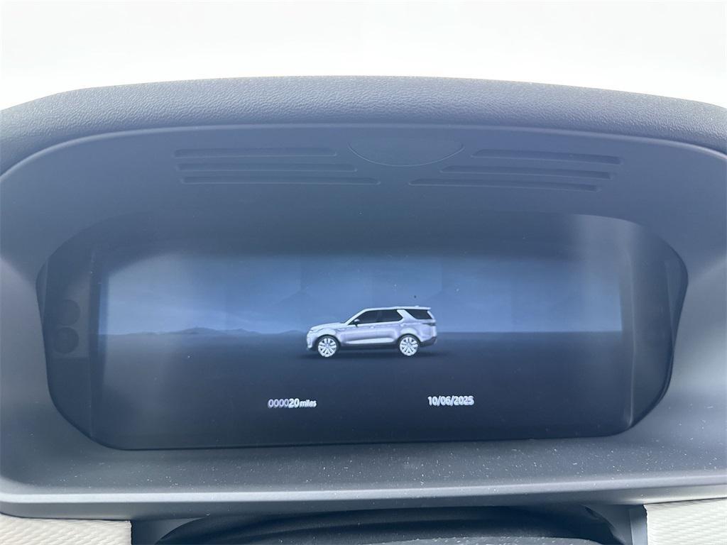 new 2026 Land Rover Discovery car, priced at $72,261