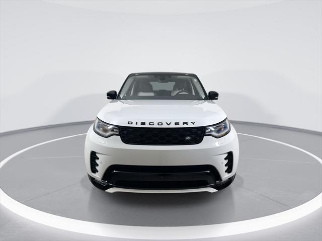 new 2025 Land Rover Discovery car, priced at $69,143