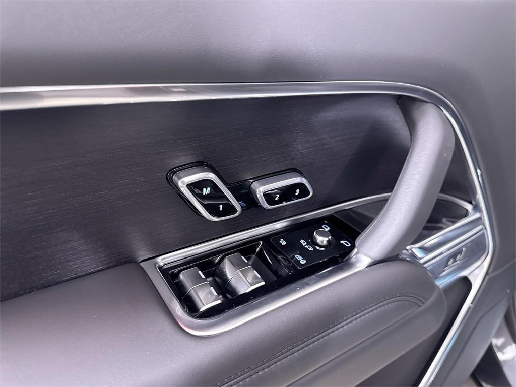 new 2025 Land Rover Range Rover car, priced at $148,645