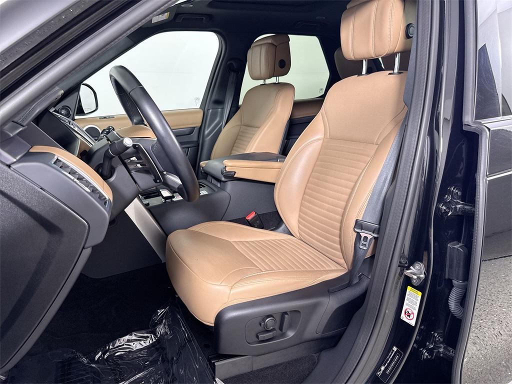 used 2024 Land Rover Discovery car, priced at $71,558