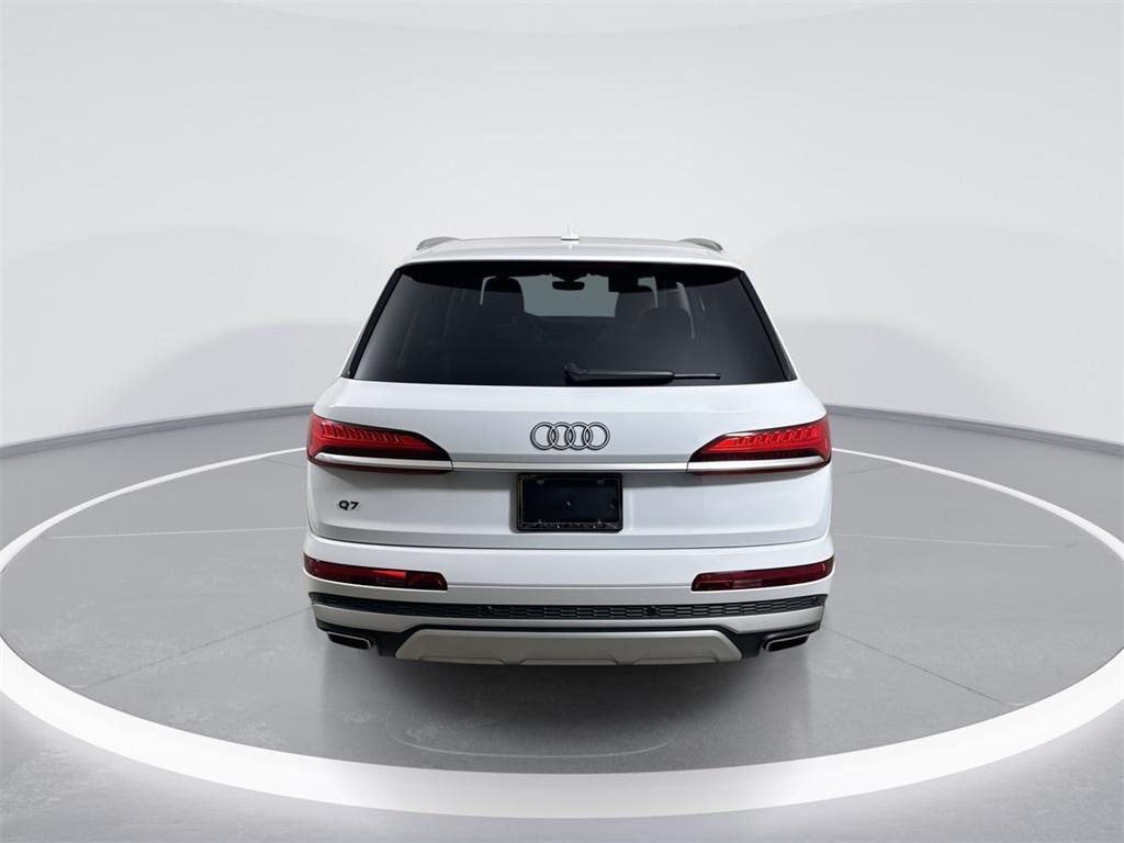 used 2025 Audi Q7 car, priced at $55,276