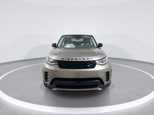 new 2025 Land Rover Discovery car, priced at $78,643
