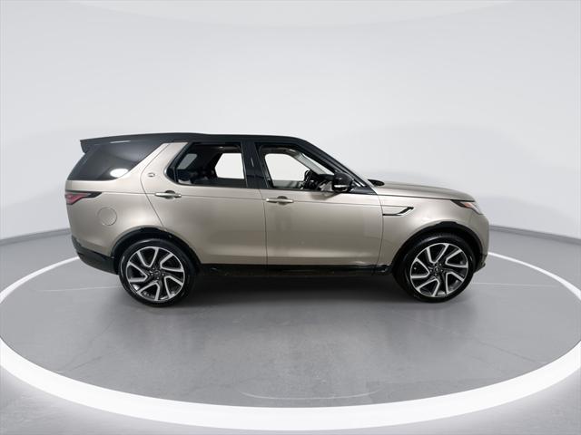 new 2025 Land Rover Discovery car, priced at $78,643