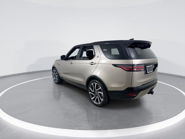 new 2025 Land Rover Discovery car, priced at $78,643