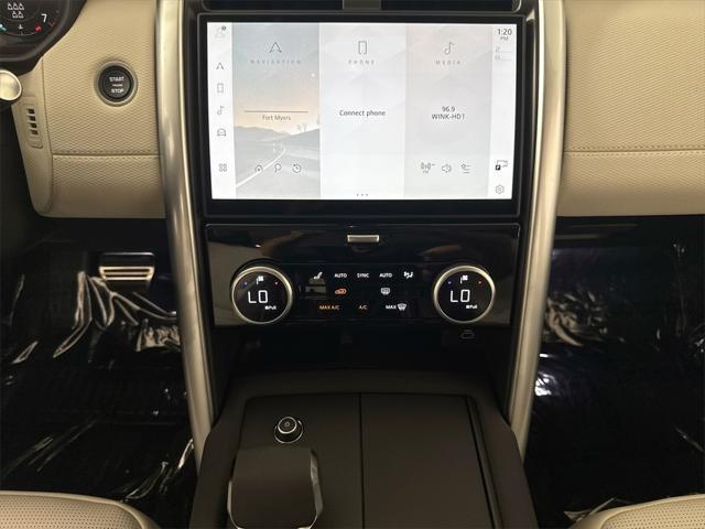 new 2025 Land Rover Discovery car, priced at $78,643