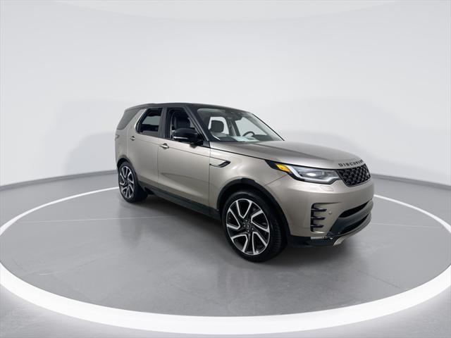 new 2025 Land Rover Discovery car, priced at $78,643