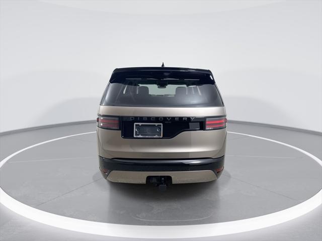 new 2025 Land Rover Discovery car, priced at $78,643