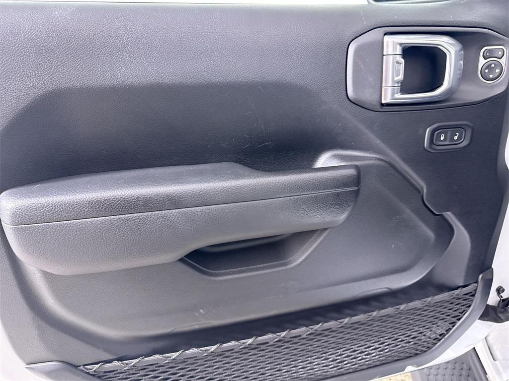 used 2022 Jeep Wrangler car, priced at $32,987