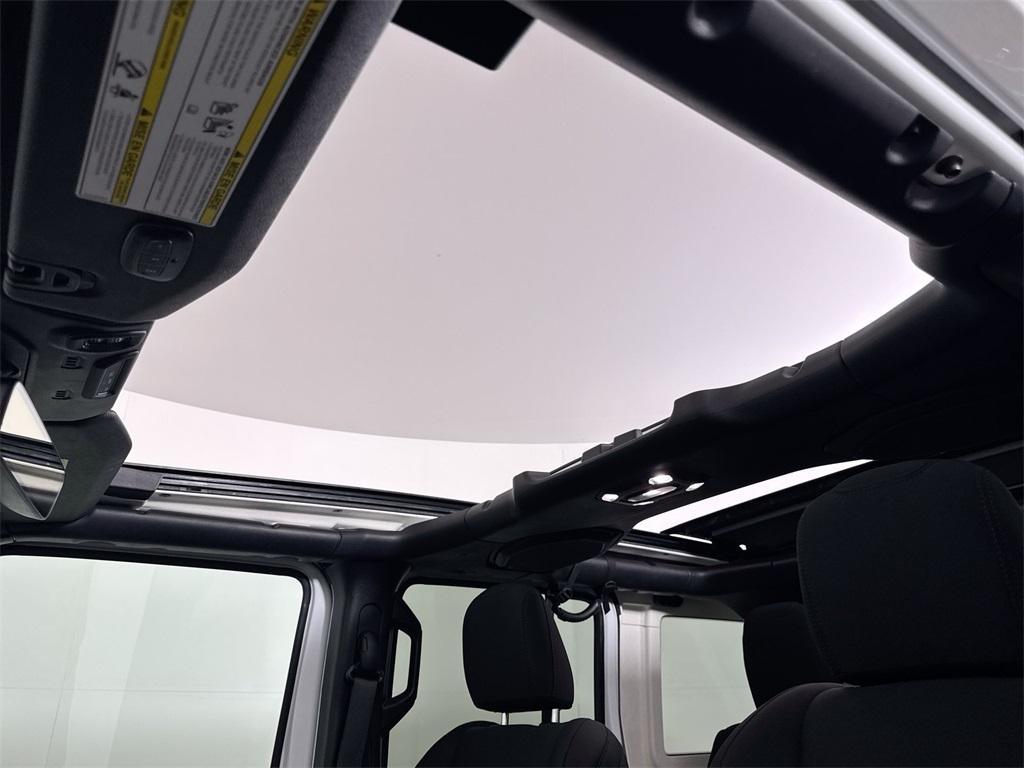 used 2022 Jeep Wrangler car, priced at $32,987