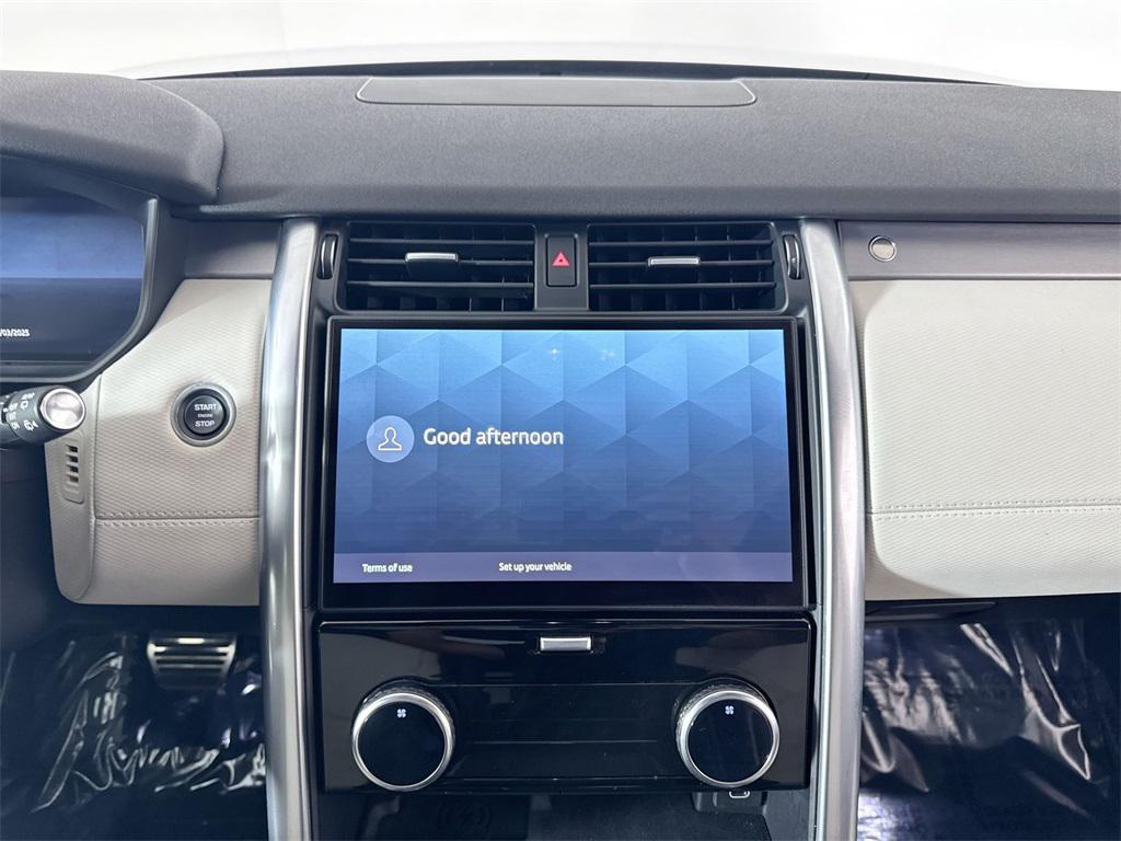 used 2024 Land Rover Discovery car, priced at $60,970