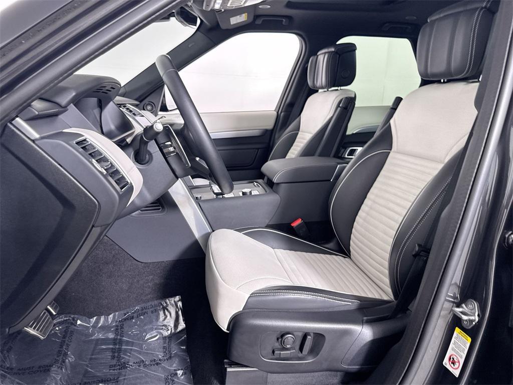 used 2024 Land Rover Discovery car, priced at $60,970