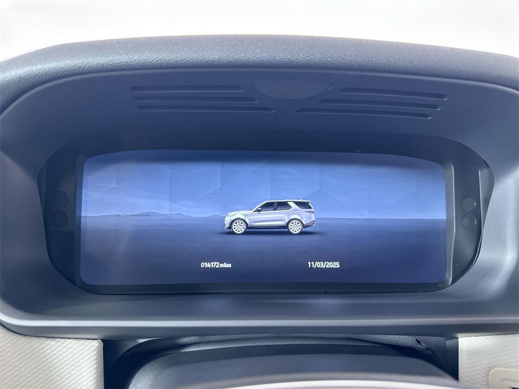 used 2024 Land Rover Discovery car, priced at $60,970