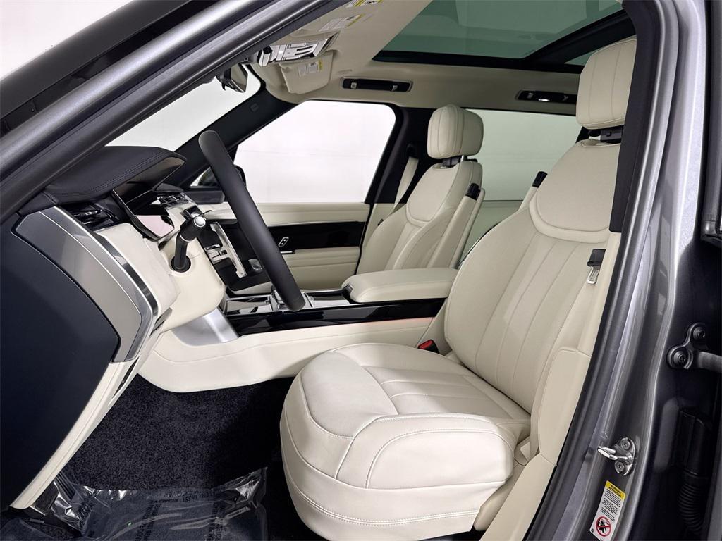 new 2025 Land Rover Range Rover car, priced at $133,095