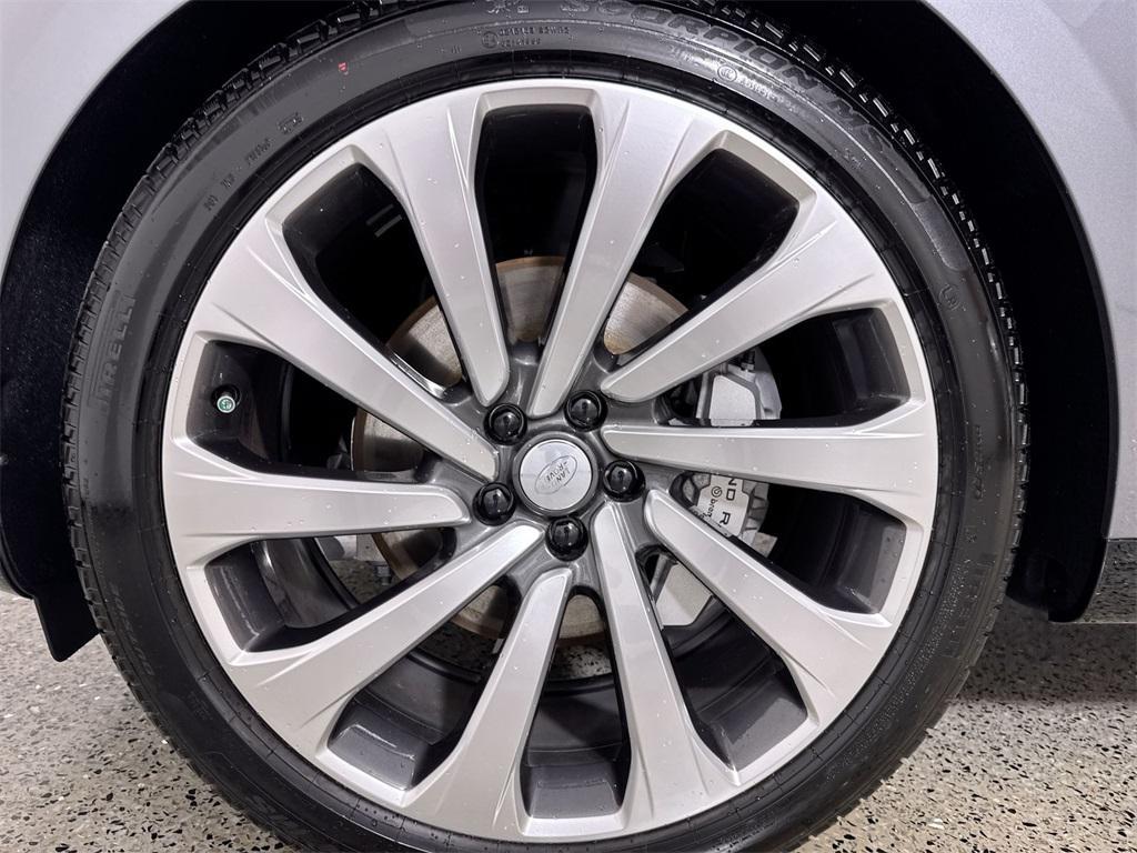 new 2025 Land Rover Range Rover car, priced at $133,095