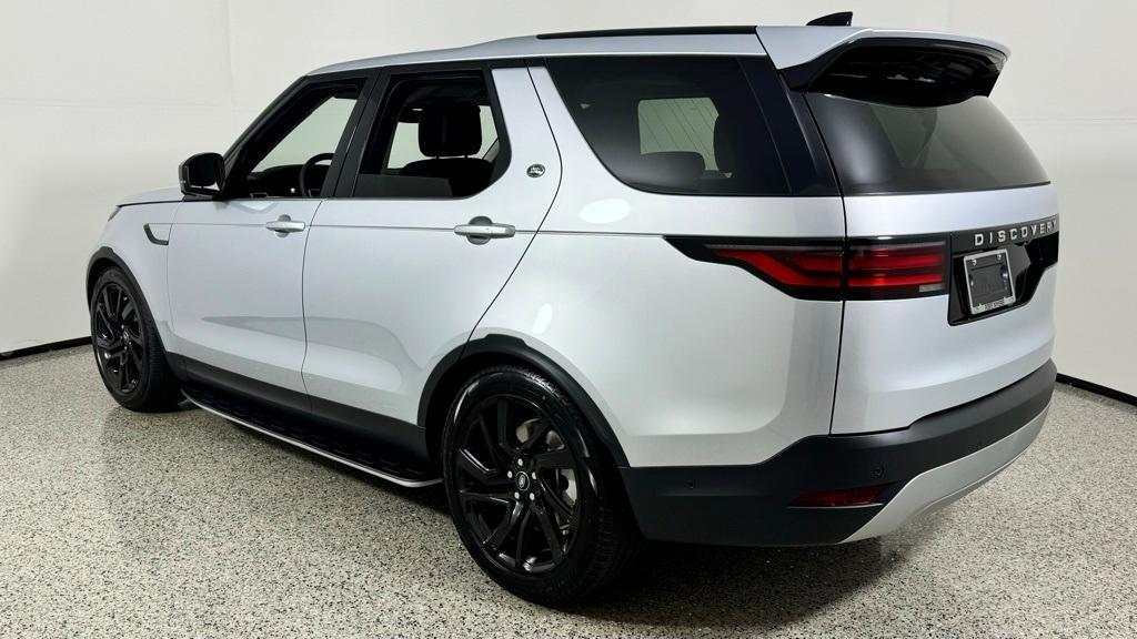 new 2024 Land Rover Discovery car, priced at $67,088