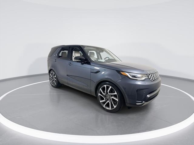 new 2025 Land Rover Discovery car, priced at $66,843