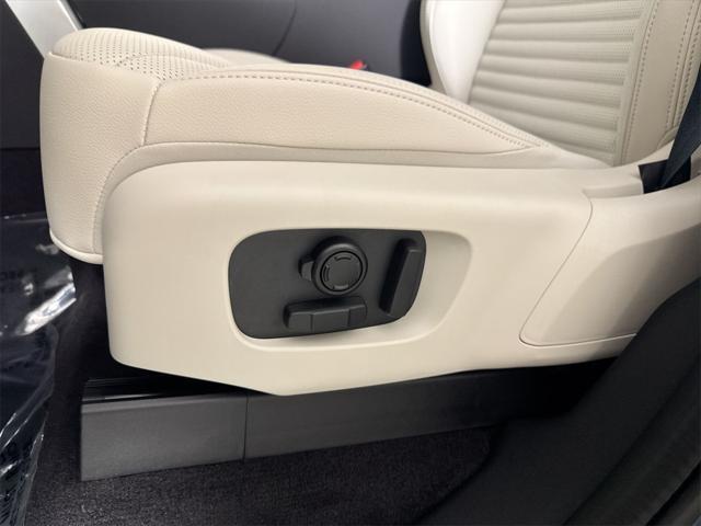 new 2025 Land Rover Discovery car, priced at $66,843