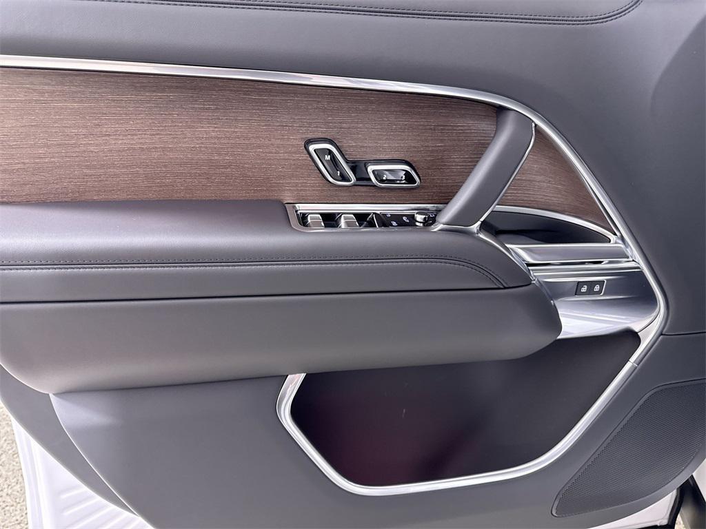 new 2025 Land Rover Range Rover car, priced at $156,945