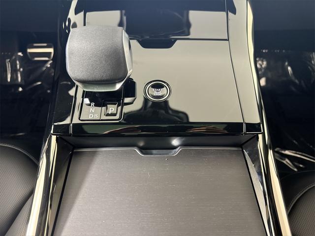 new 2025 Land Rover Range Rover Sport car, priced at $122,685