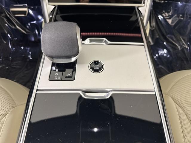 new 2025 Land Rover Range Rover car, priced at $132,895