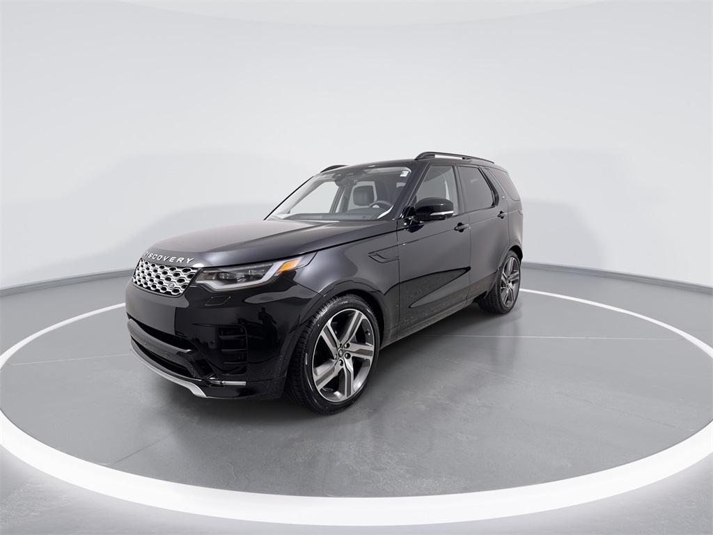 new 2026 Land Rover Discovery car, priced at $78,351