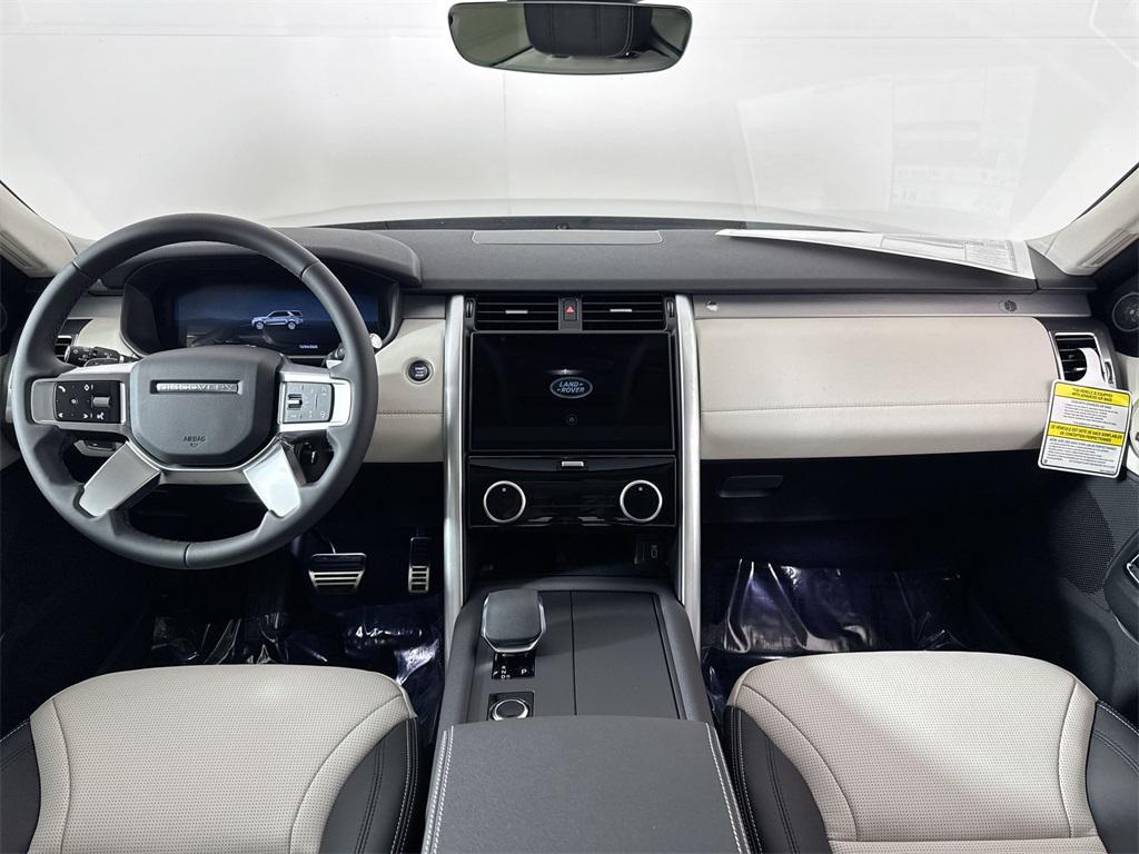 new 2026 Land Rover Discovery car, priced at $78,351
